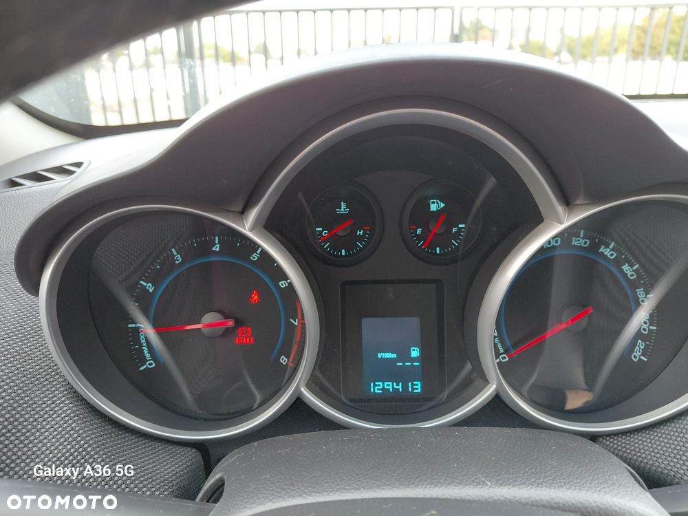 Chevrolet Cruze 1.6 LT - 19