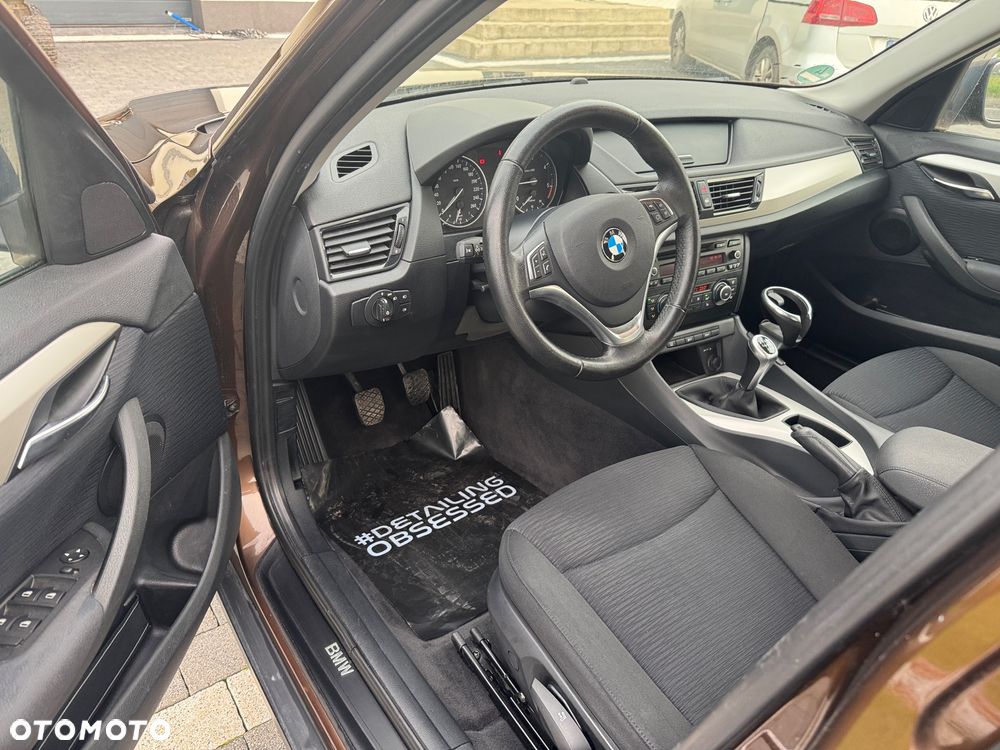 BMW X1 sDrive18d xLine - 15