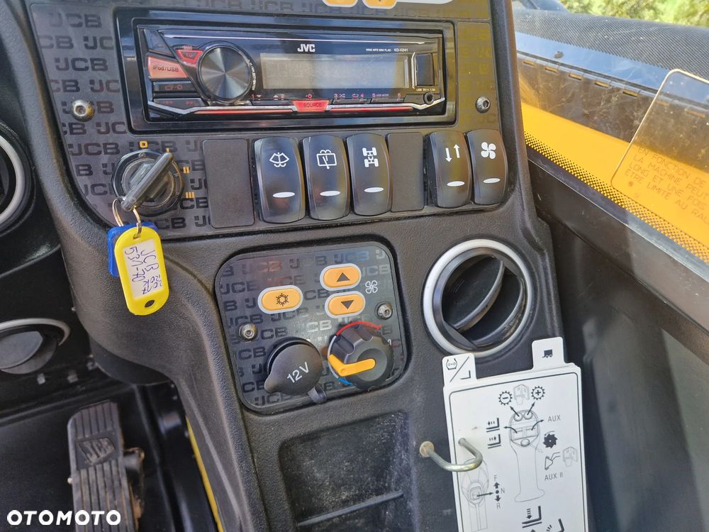 JCB 531-70 AGRI SUPER - 13