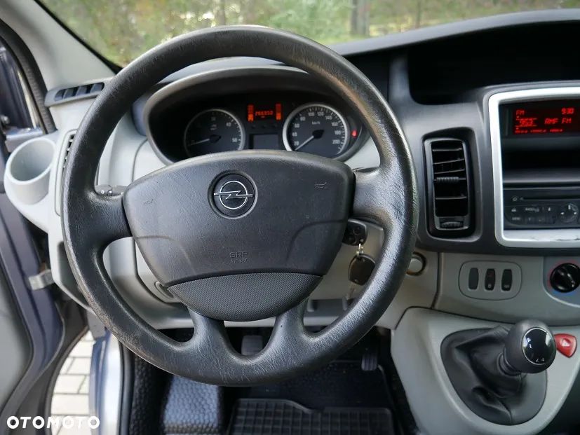 Opel Vivaro - 14