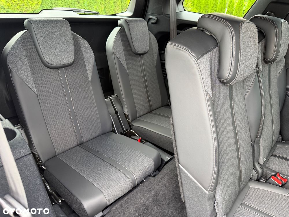 Peugeot 5008 THP 165 EAT6 Allure - 39