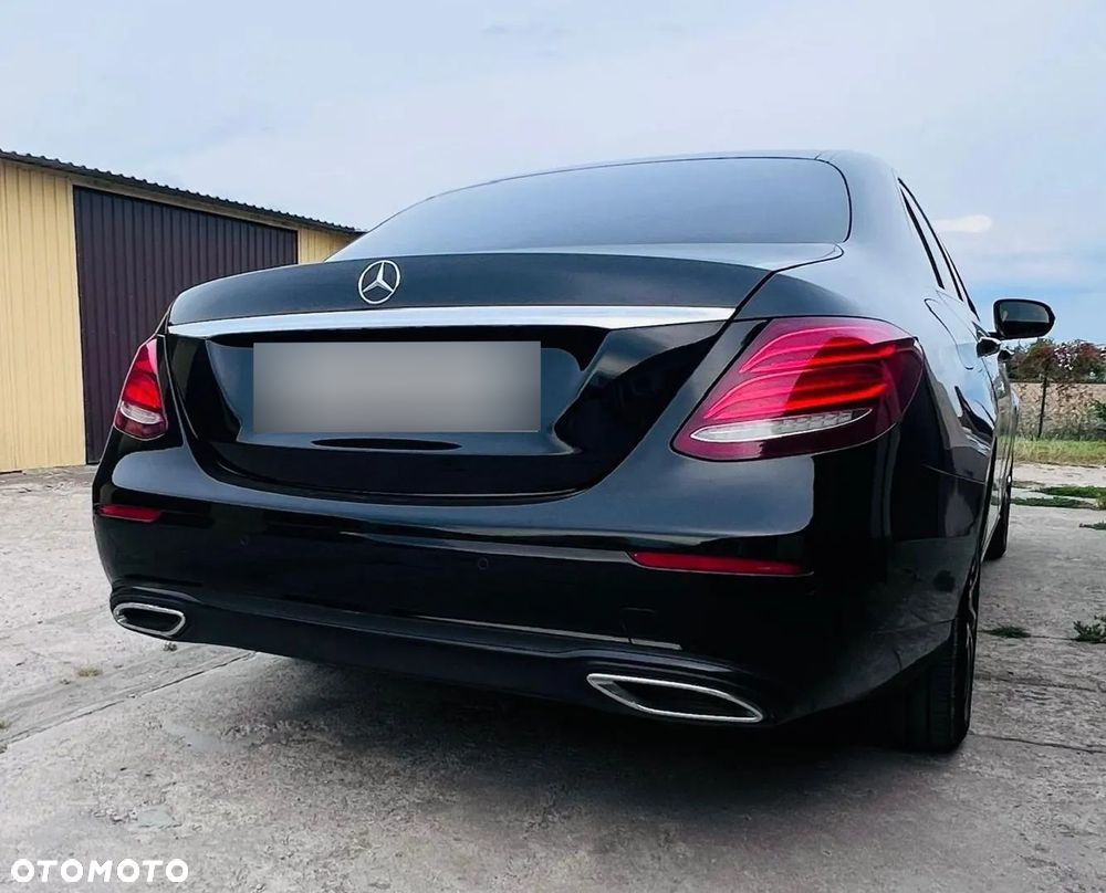 Mercedes-Benz Klasa E 220 d 9G-TRONIC - 19