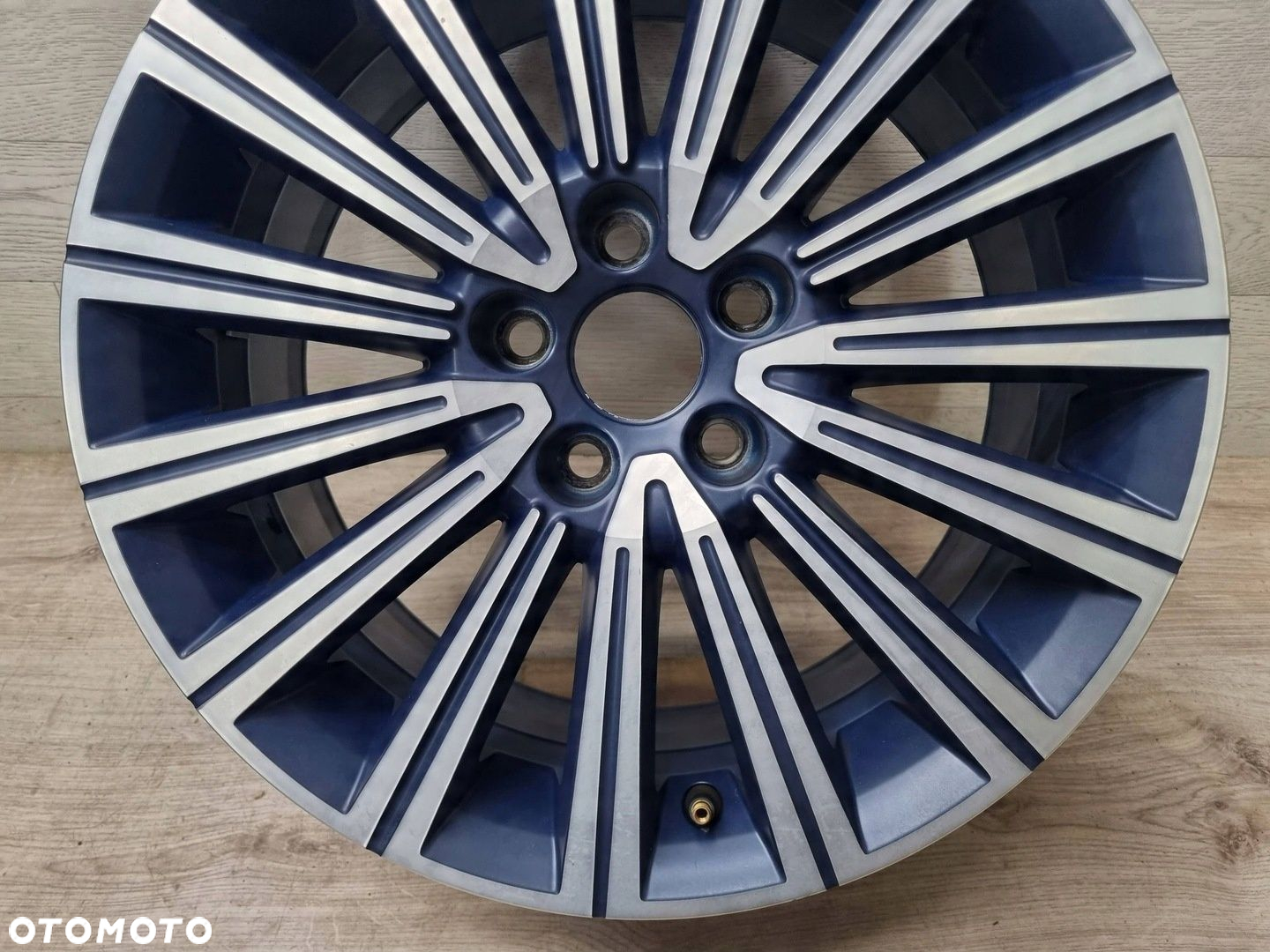 Felga Seat Ibiza IV 7Jx16H2 Et43 5x100 6P0601025D - 4
