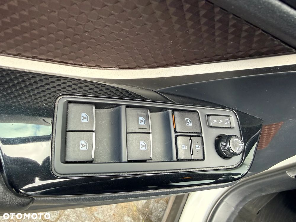 Toyota C-HR 1.2 T Prestige - 13