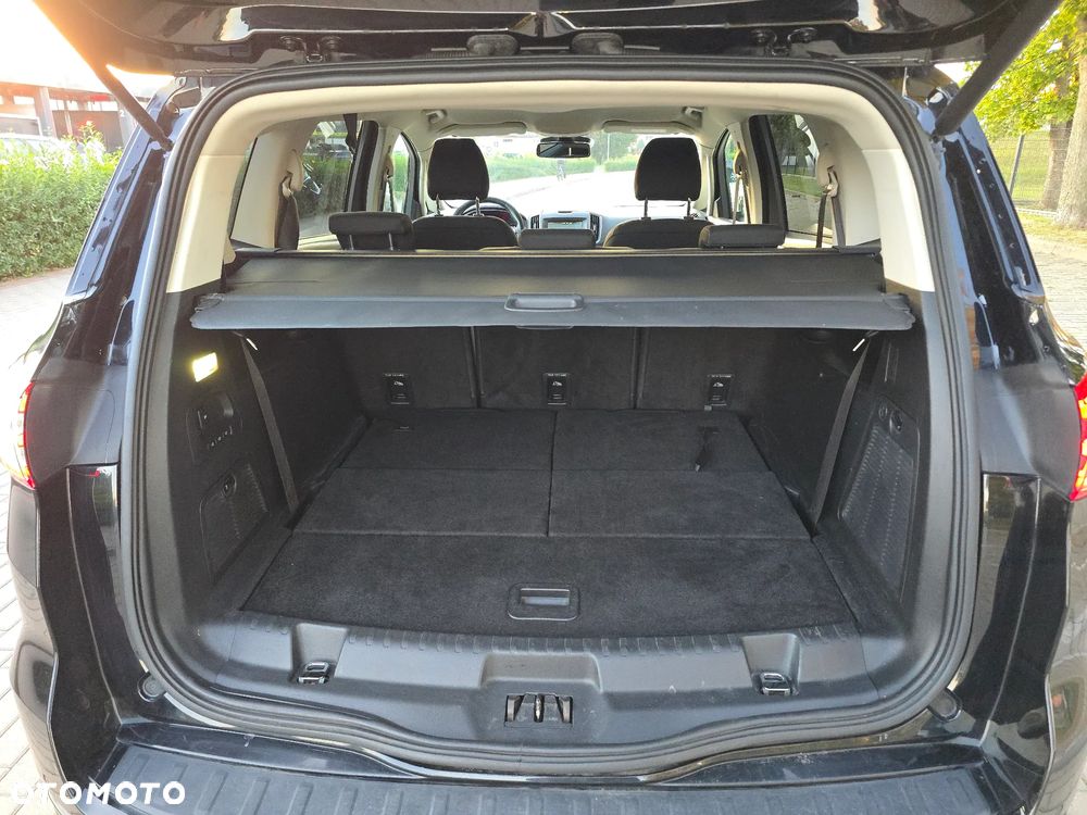 Ford S-Max - 10