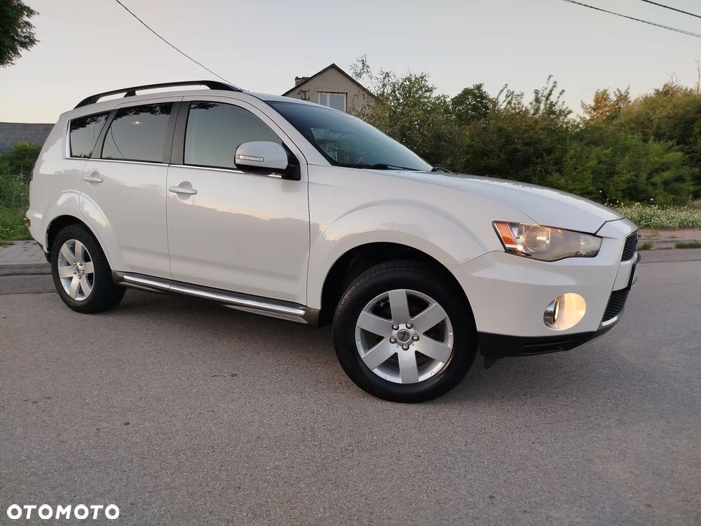 Mitsubishi Outlander 2.2 DI-D 4WD Invite - 9
