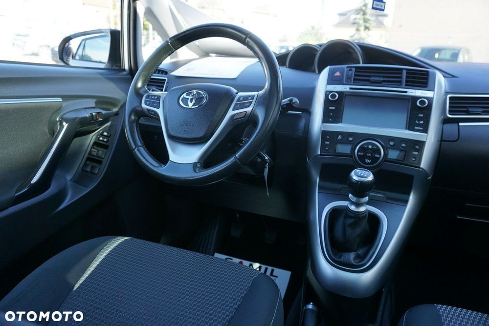 Toyota Verso - 12