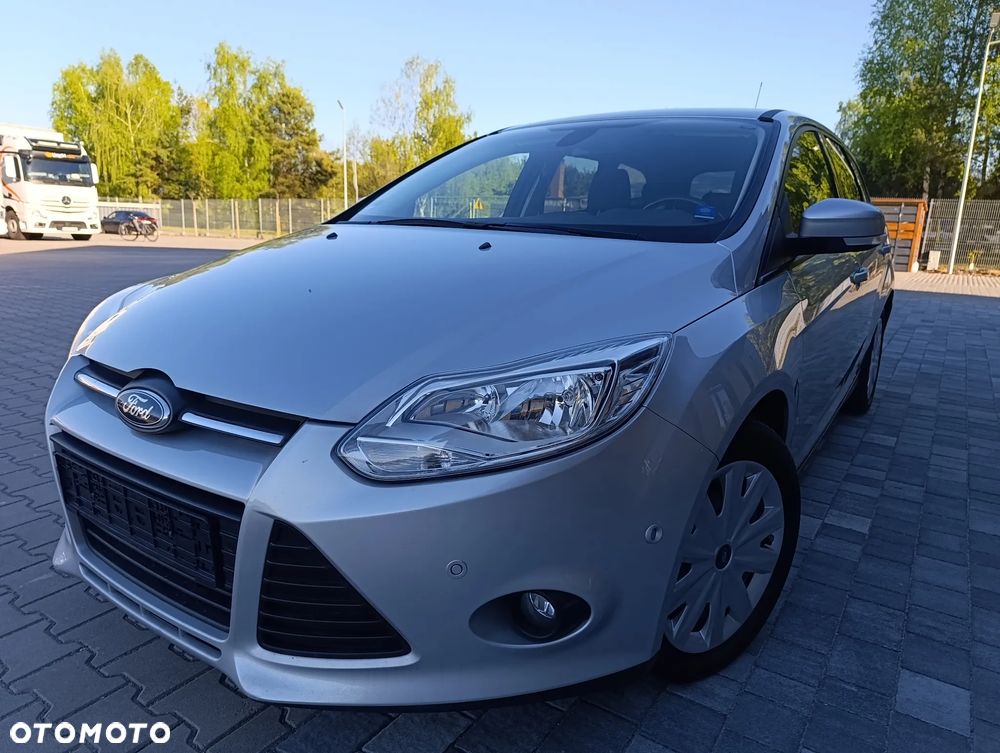 Ford Focus 1.0 EcoBoost Trend - 28