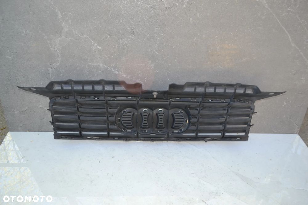 AUDI A3 8P MAŁY GRILL ATRAPA ZDERZAKA 8P3853651 - 2