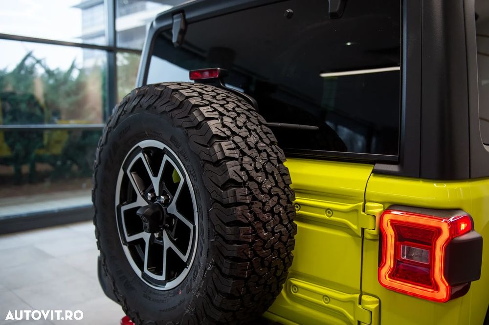 Jeep Wrangler - 3