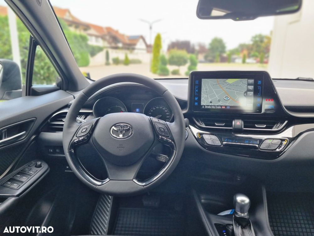 Toyota C-HR 1.8 HSD 122 CP 4x2 CVT C-ult Style - 16