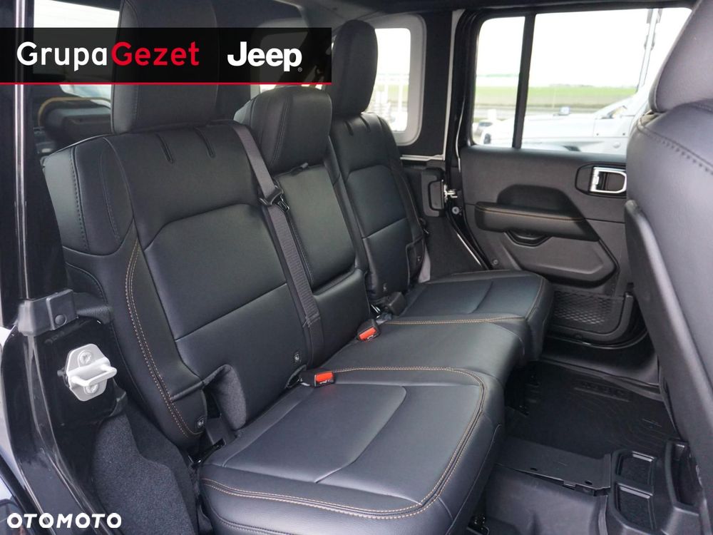 Jeep Wrangler - 6
