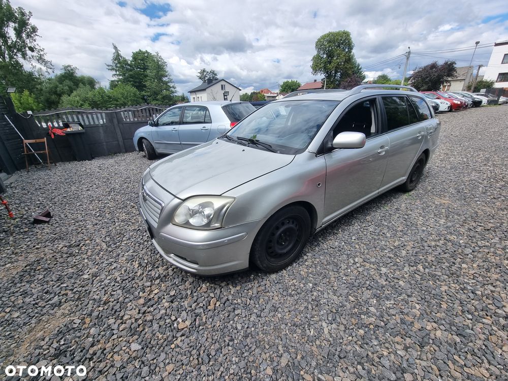Toyota Avensis 2.0 D-4D High - 2