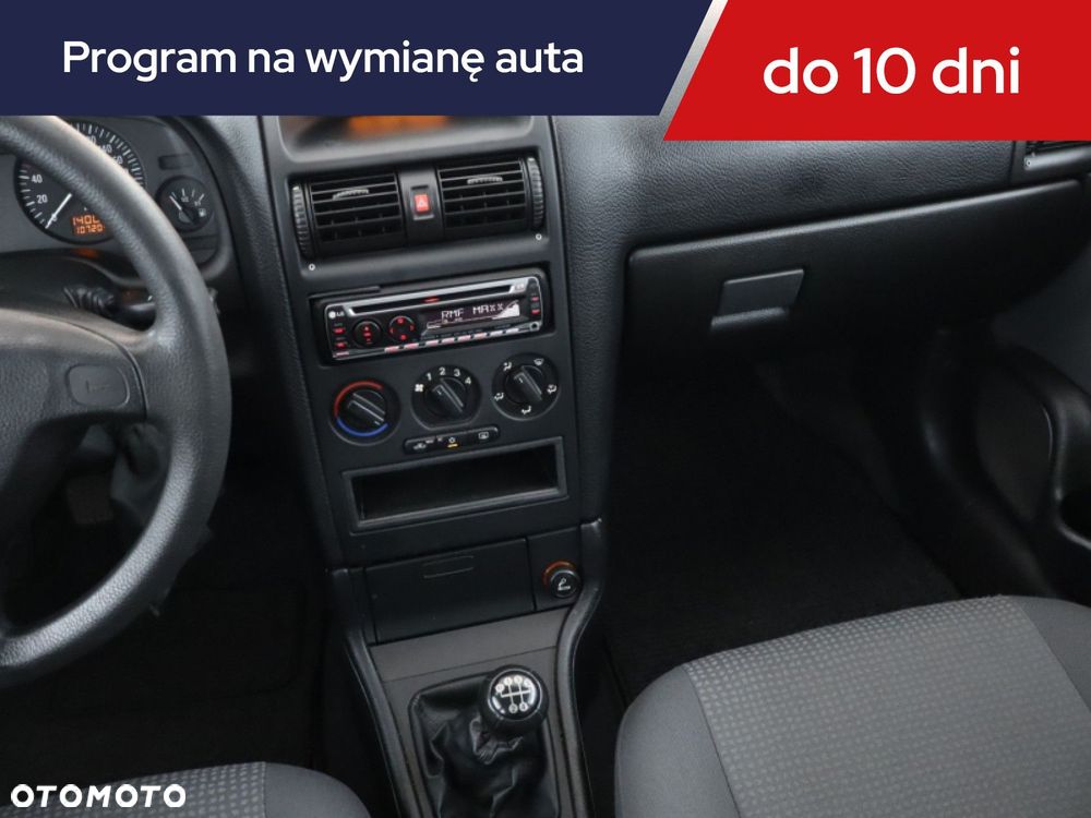 Opel Astra - 10