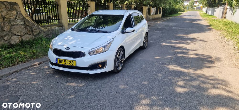 Kia Ceed 1.6 CRDi 136 DCT ISG Platinum Edition - 1
