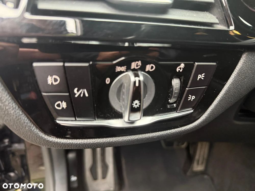 BMW Seria 5 530i xDrive M Sport sport - 13
