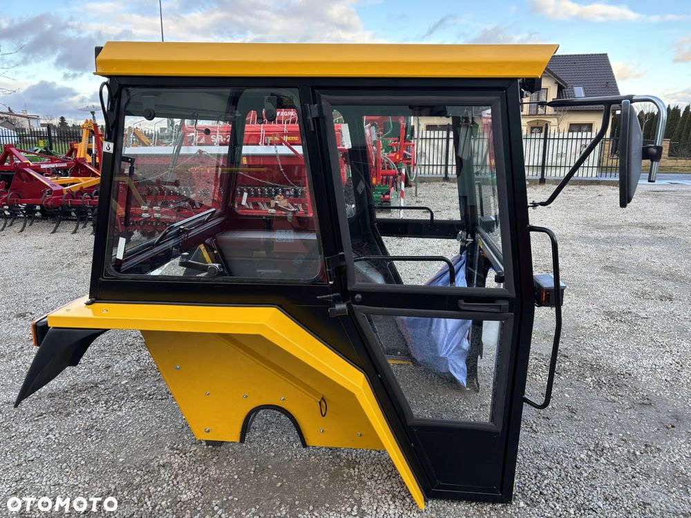 Kabina ciągnikowa kabina do ciągnika C- 360 z błotnikami metalowymi Naglak C360 - 5