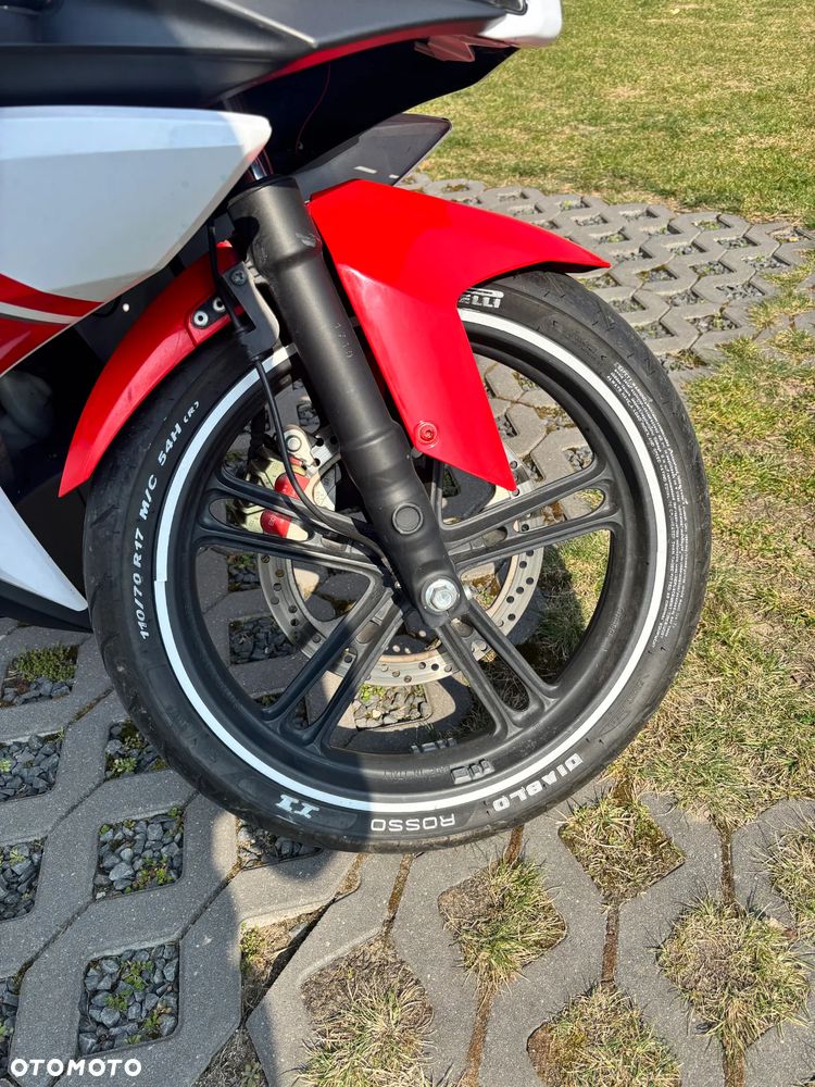Yamaha R125 - 10
