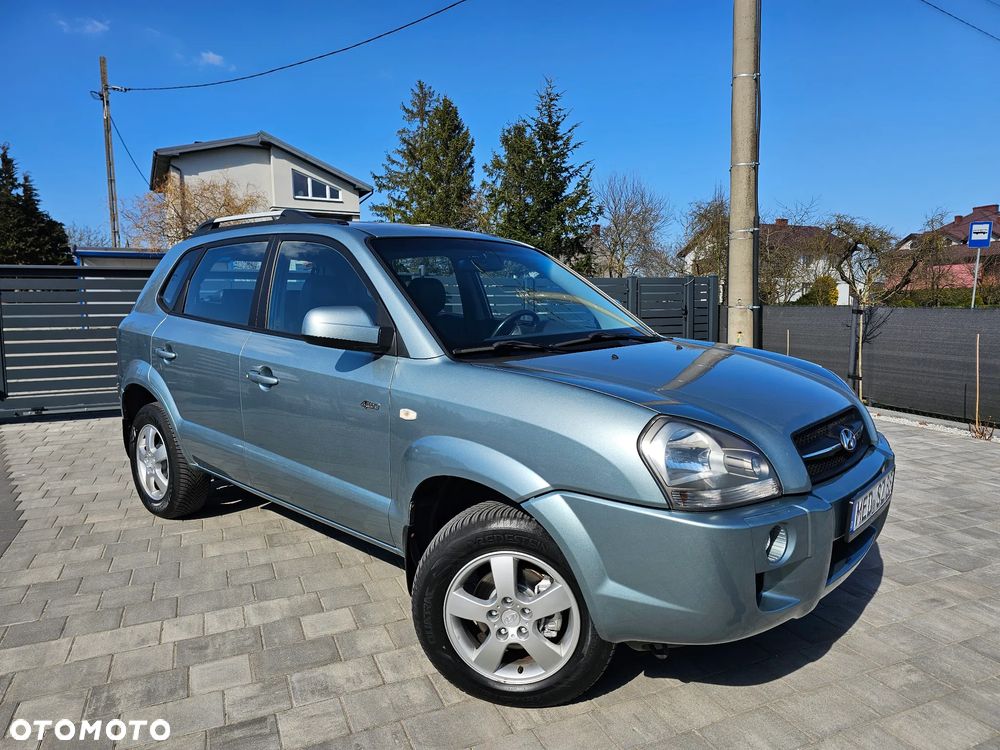 Hyundai Tucson 2.0 4WD GLS - 23