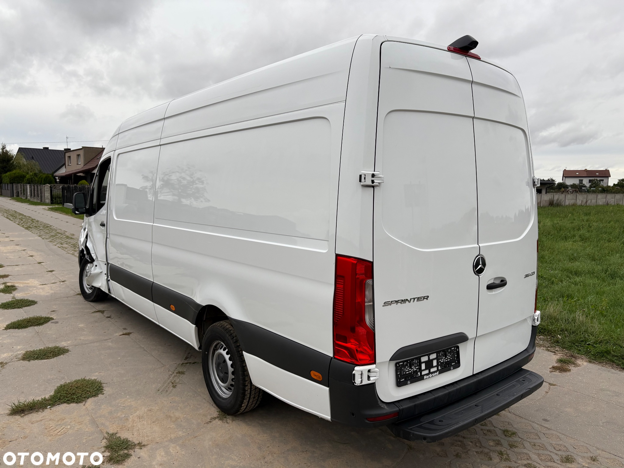 Mercedes-Benz Sprinter - 8
