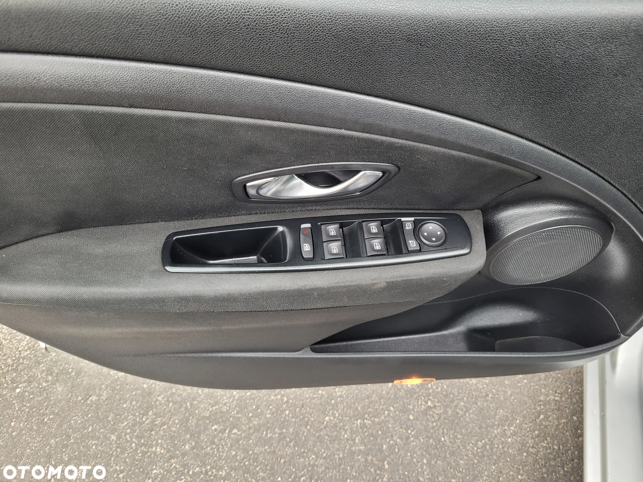Renault Megane dCi 110 FAP EDC LIMITED - 10