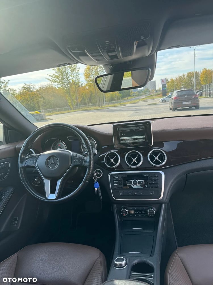 Mercedes-Benz CLA 250 Sport 7G-DCT - 16