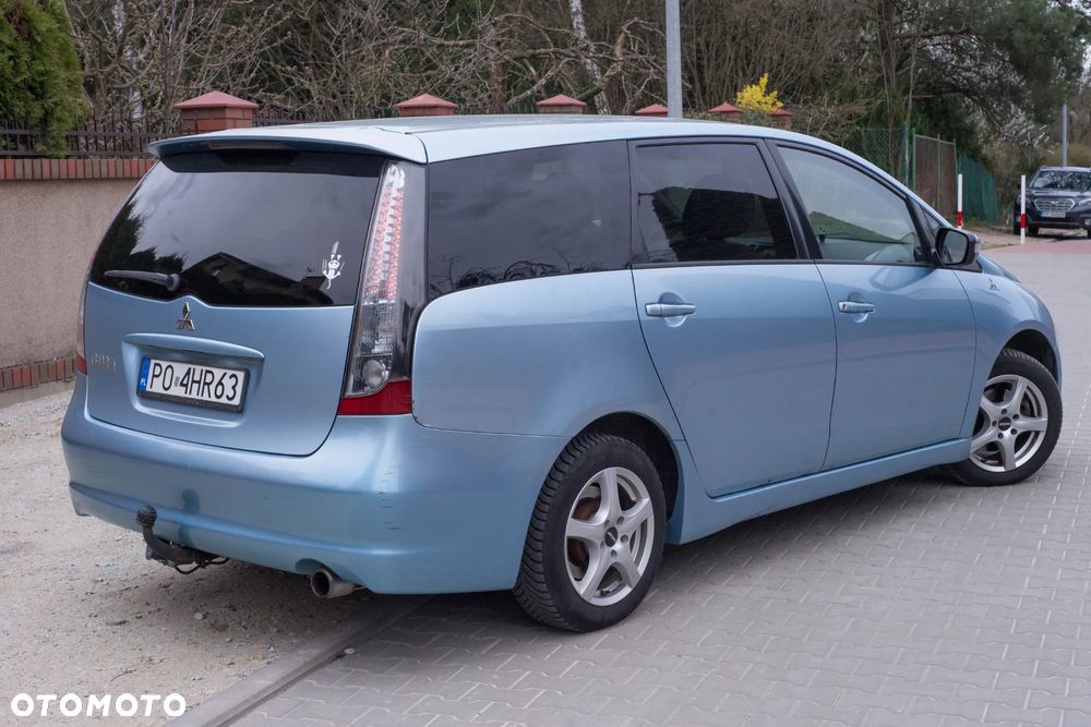 Mitsubishi Grandis 2.4 Inform - 6