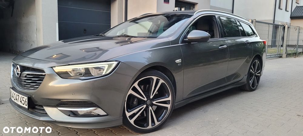 Opel Insignia CT 2.0 T 4x4 Exclusive S&S - 11