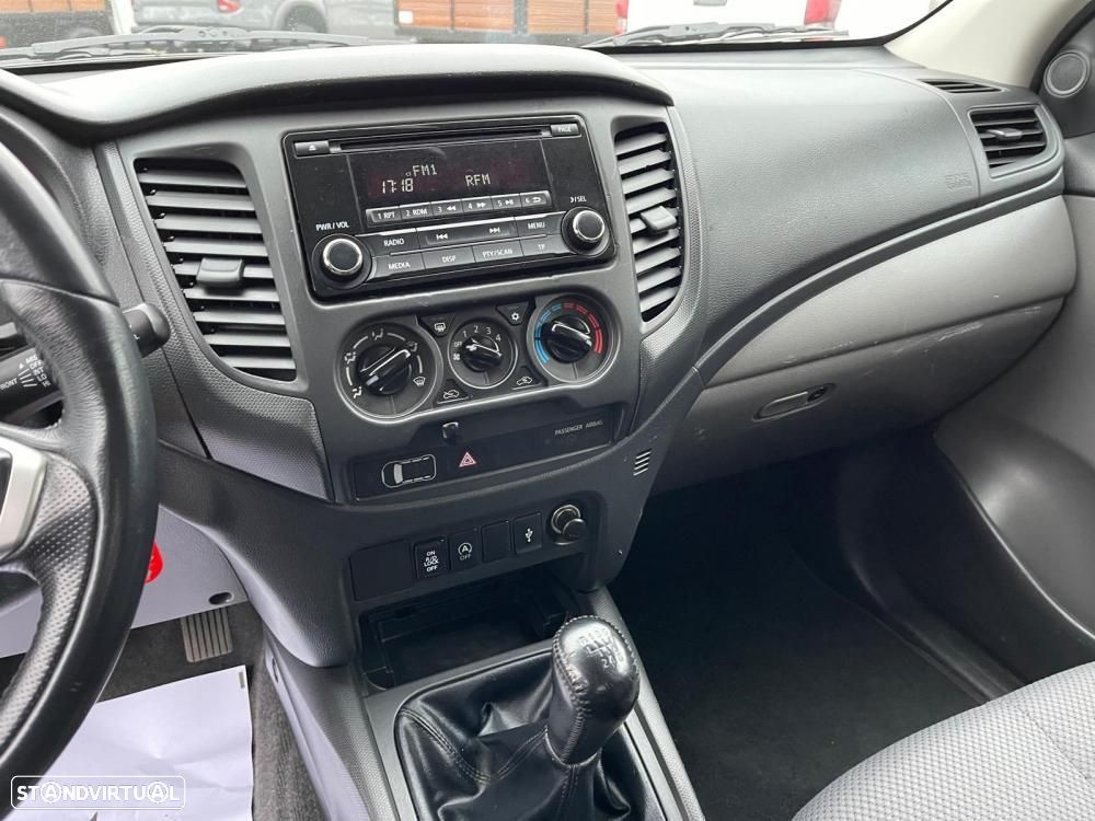Mitsubishi L200 L200 2.4 DI-D 4WD (154CV) - 14