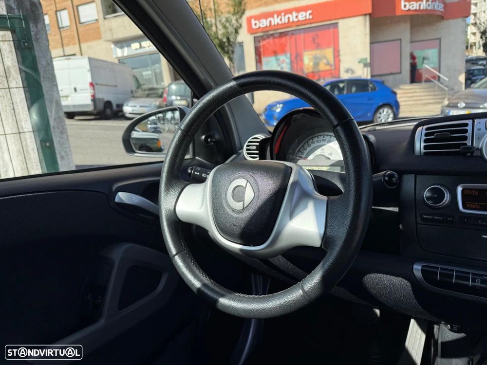 Smart ForTwo Coupé 1.0 mhd Passion 71 Softouch - 10