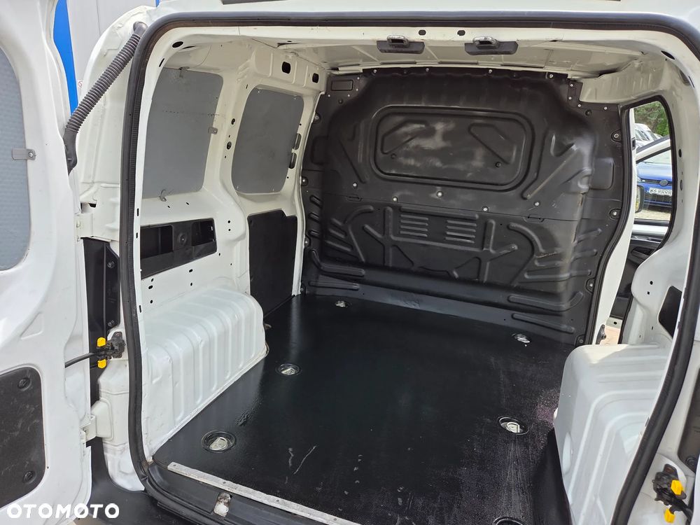 Fiat Fiorino 1.4 Easy - 19