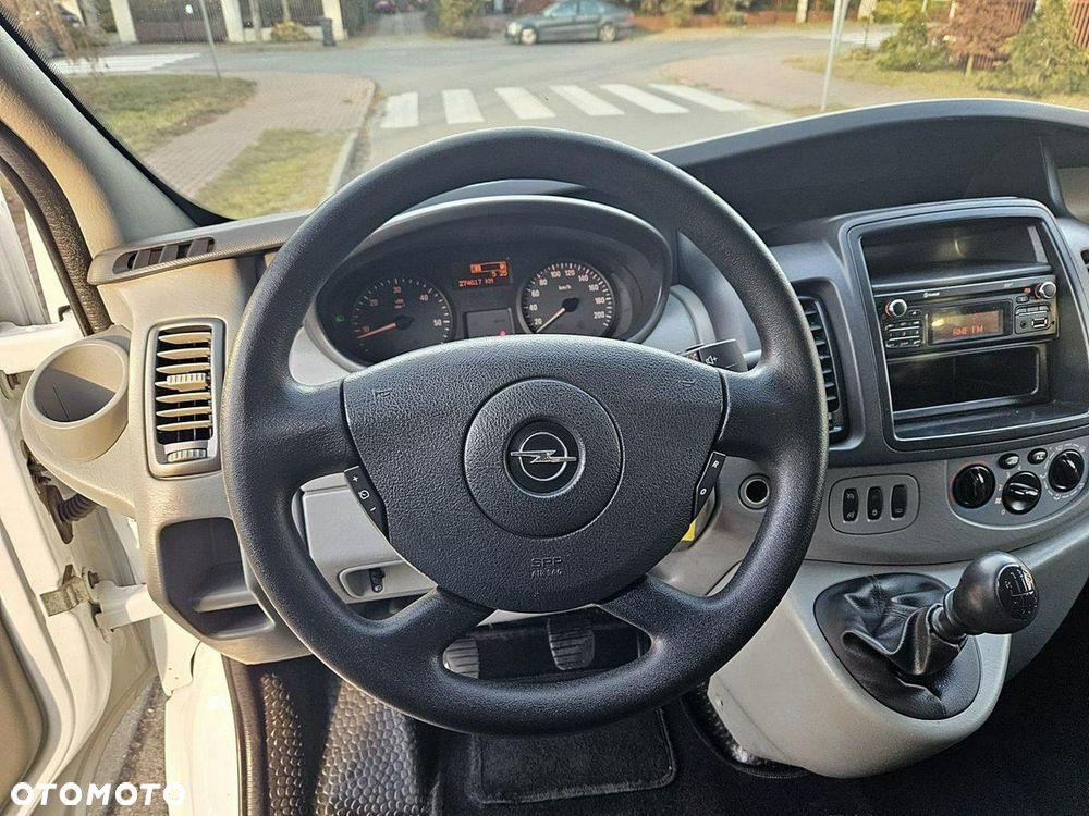Opel Vivaro - 8