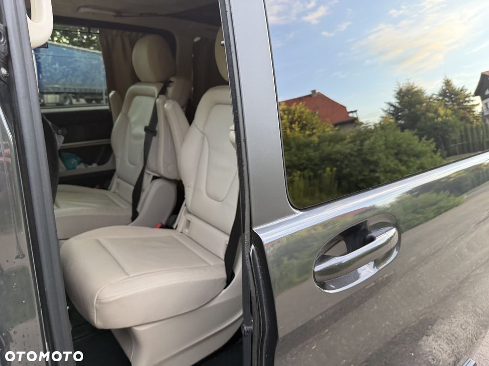 Mercedes-Benz Klasa V 300 d 4-Matic Exclusive 9G-Tronic (d³ugi) - 10