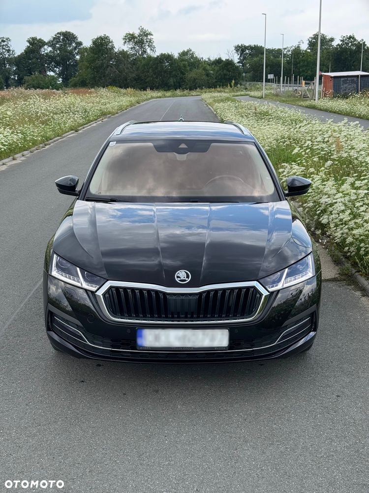 Skoda Octavia 2.0 TDI Ambition DSG - 1