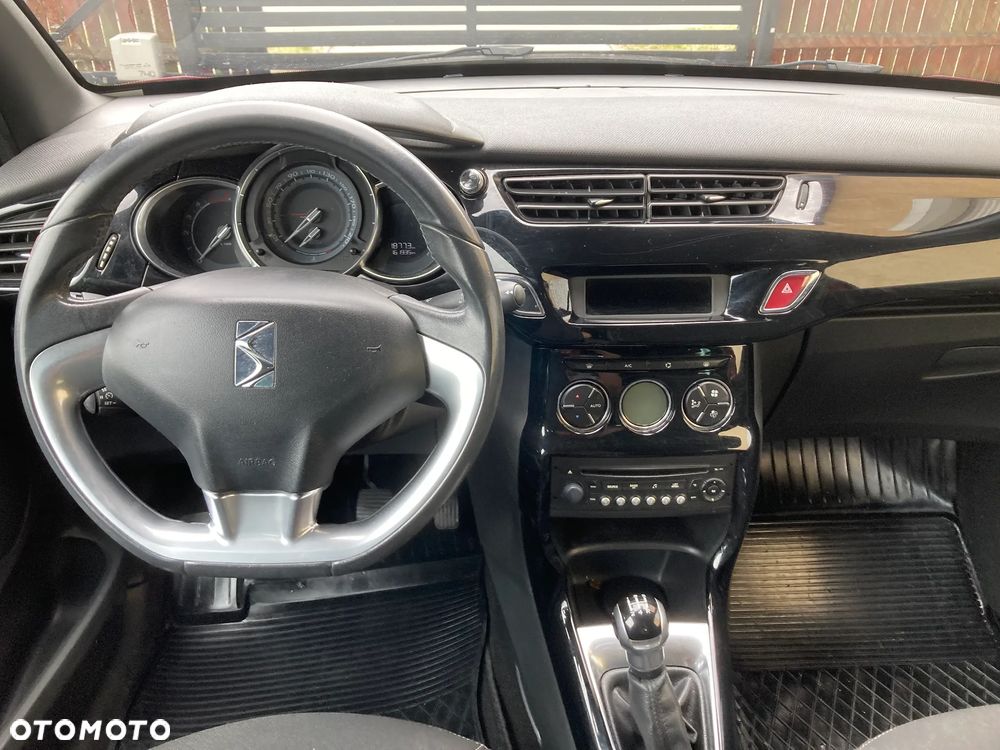 Citroën DS3 1.6 HDi SoChic - 6