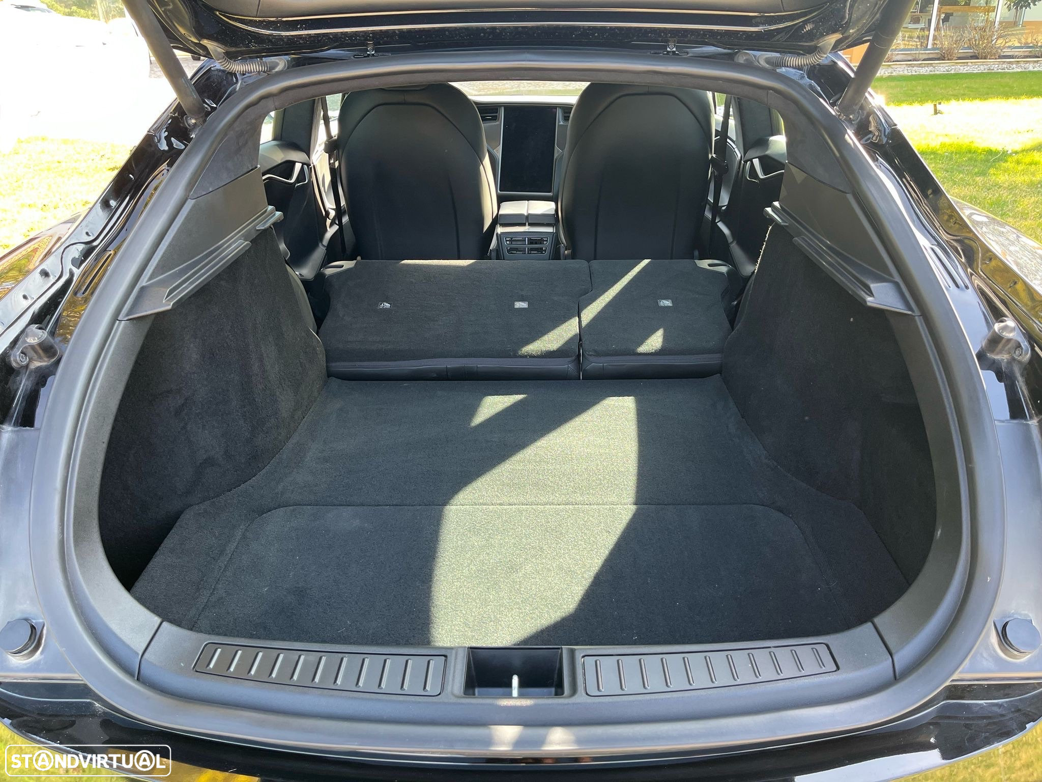 Tesla Model S Performance - 9
