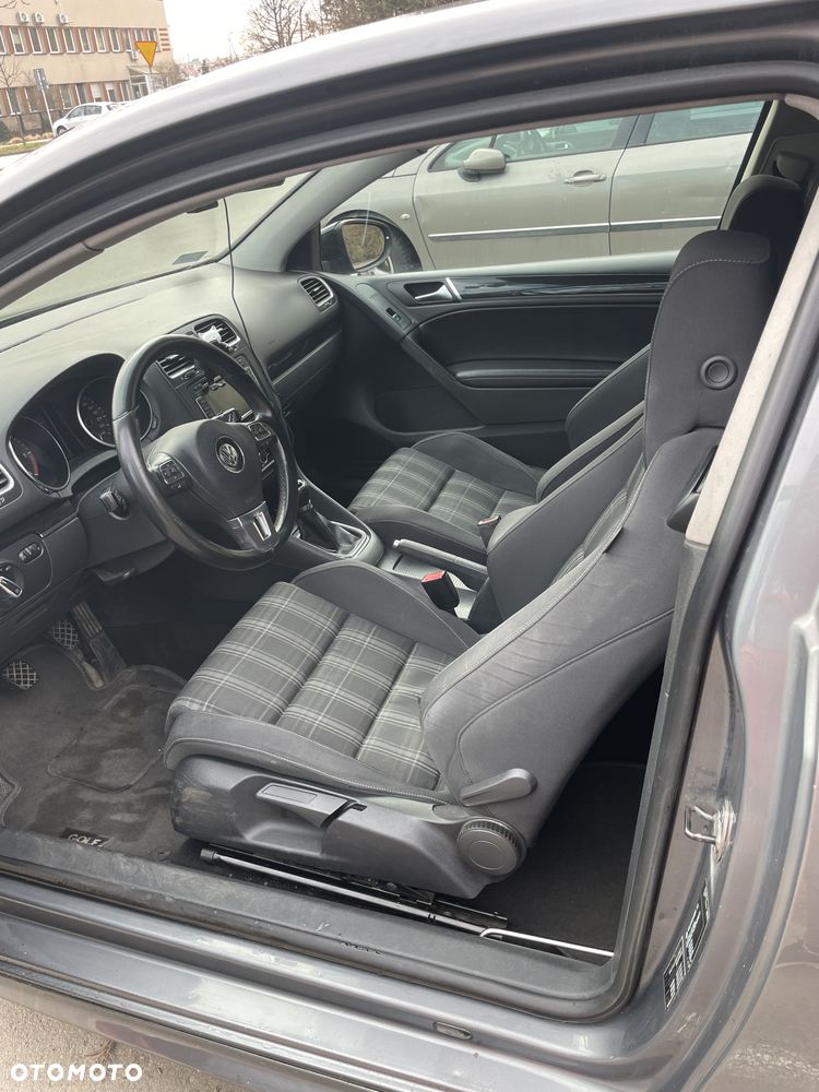 Volkswagen Golf 2.0 TDI Trendline - 17