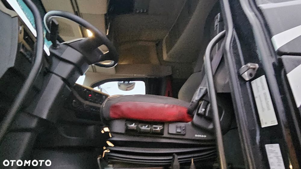 Volvo FH500 6x2 - 9