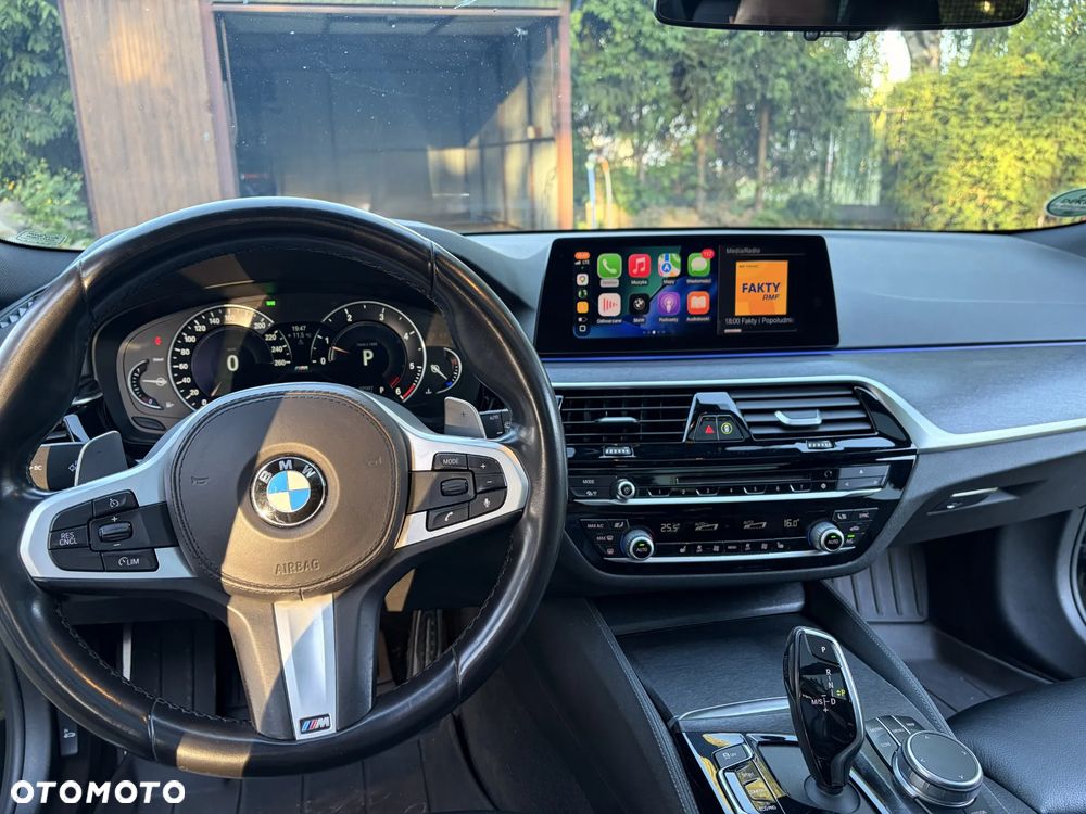BMW Seria 5 525d M Sport sport - 9