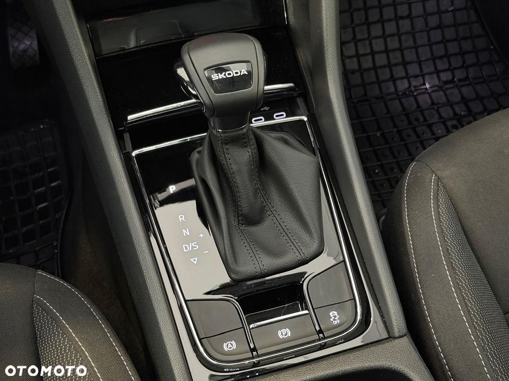 Skoda Karoq 1.5 TSI ACT Drive DSG - 17
