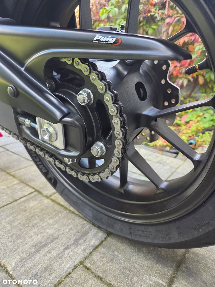 Honda CBR - 9