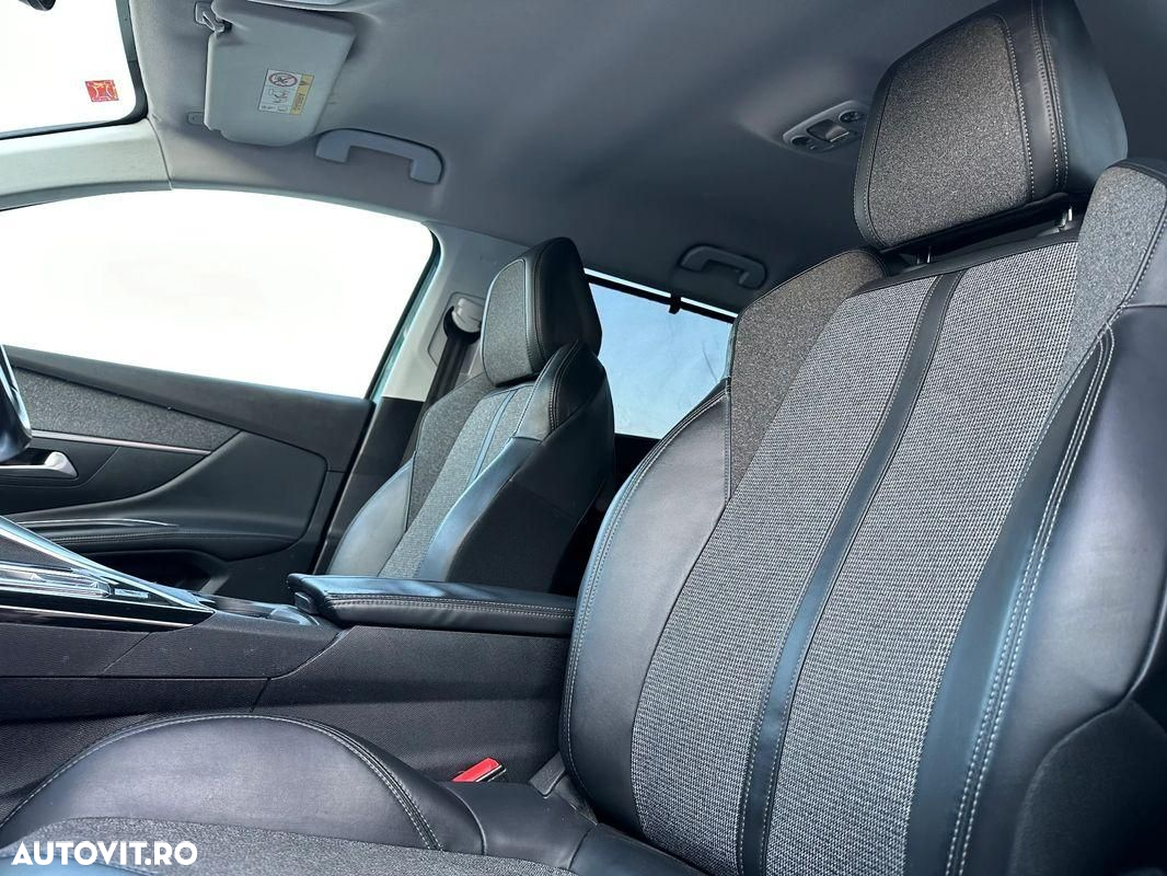 Peugeot 5008 - 18
