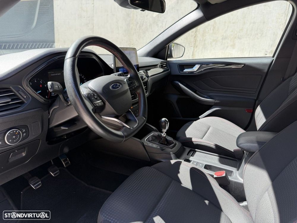 Ford Focus 1.0 EcoBoost MHEV ST-Line - 10