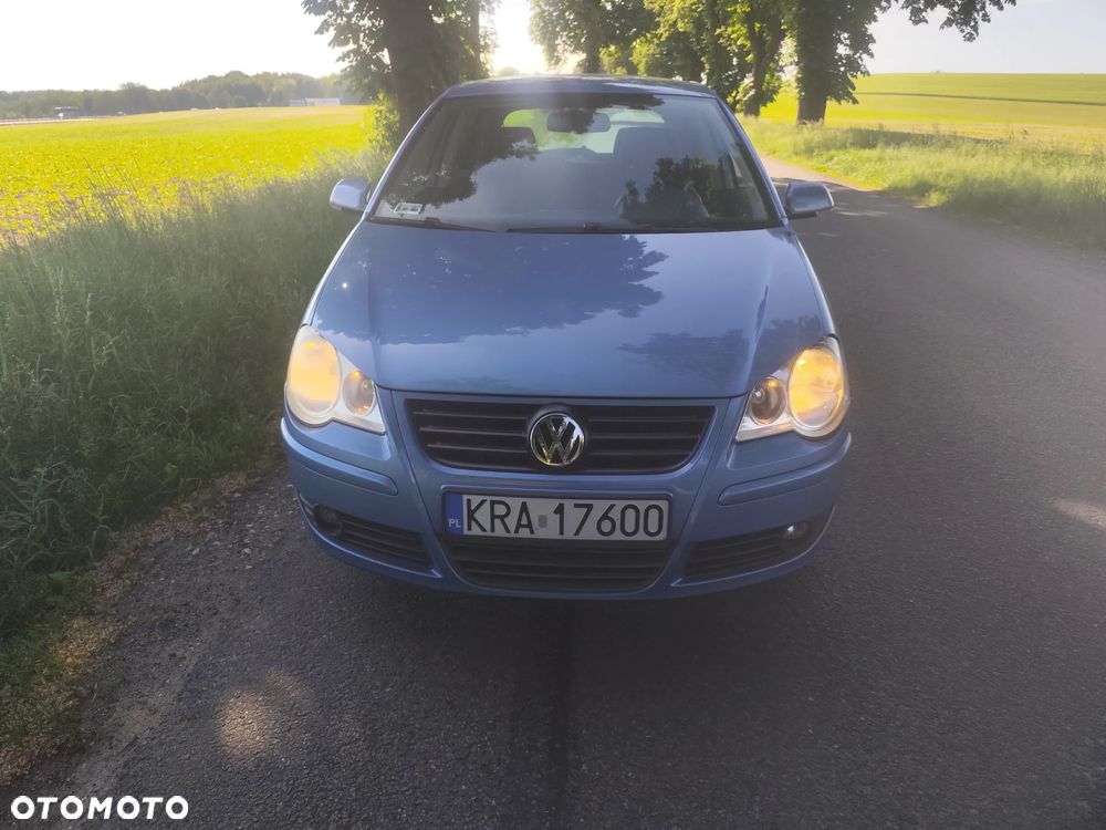 Volkswagen Polo - 2