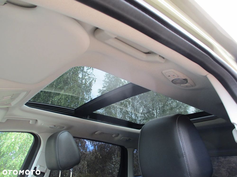 Ford Kuga 2.0 TDCi 4x4 SYNC - 12