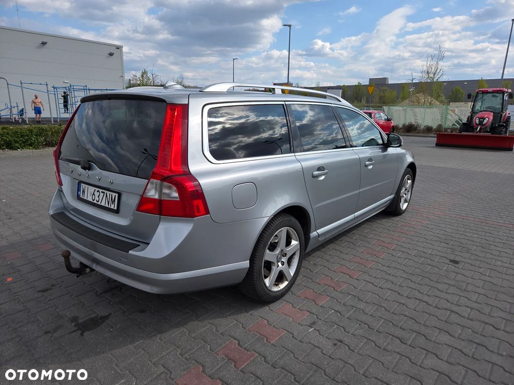 Volvo V70 2.0D Momentum - 5