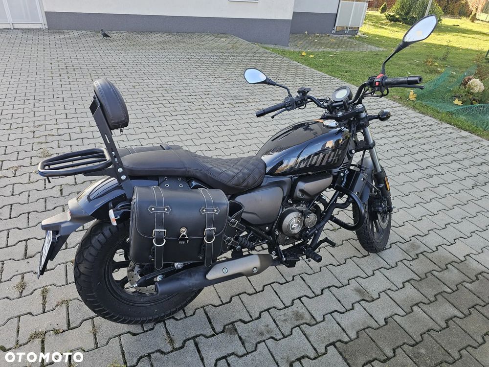 QJMOTOR SRV 125 - 17