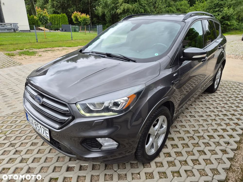 Ford Kuga 1.5 EcoBoost 2x4 ST-Line - 4