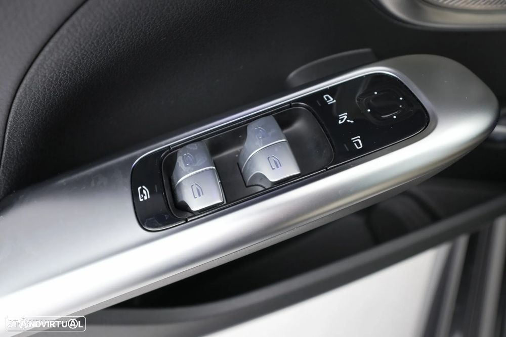 Mercedes-Benz C 300 de AMG Line - 25