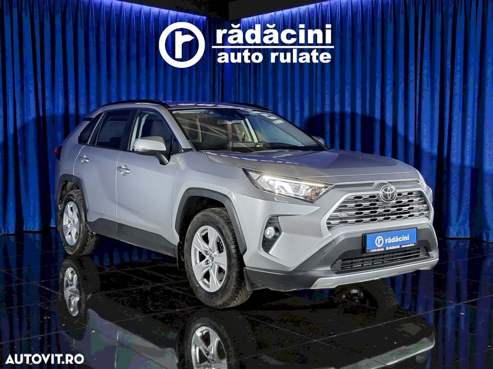 Toyota RAV4 - 1